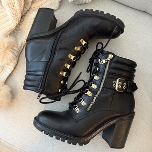 G By Guess Jaylee Black Chunky Heel Lug Sole Combat Grunge Edgy Boots Size 9M